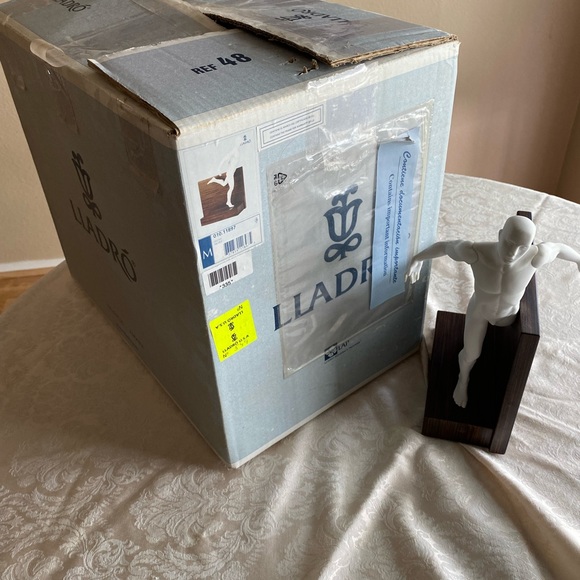 RETIRED 2008 ‘FASTER’ LLADRO PORCELAIN FIGURINE - Picture 7 of 12